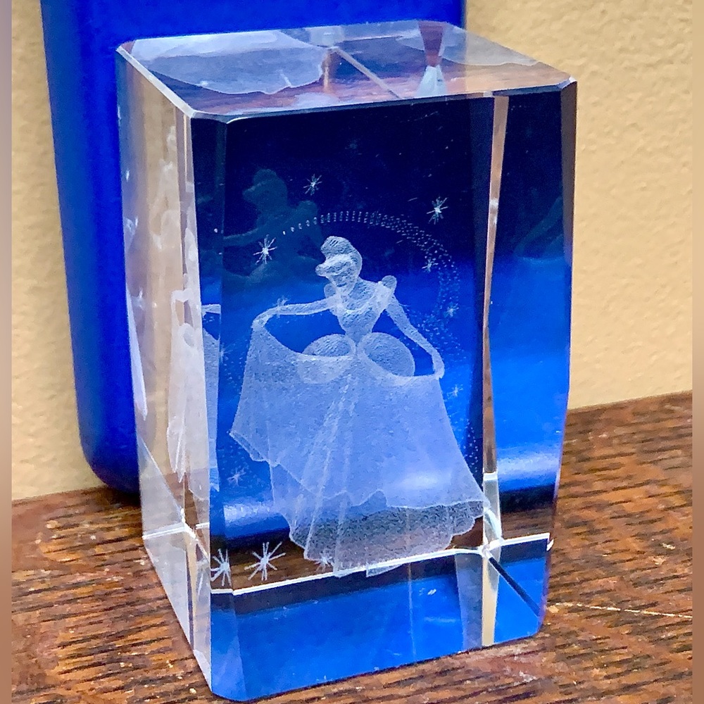 Solid Lead Crystal Laser Etched 3D Holographic Cinderella Paperweight